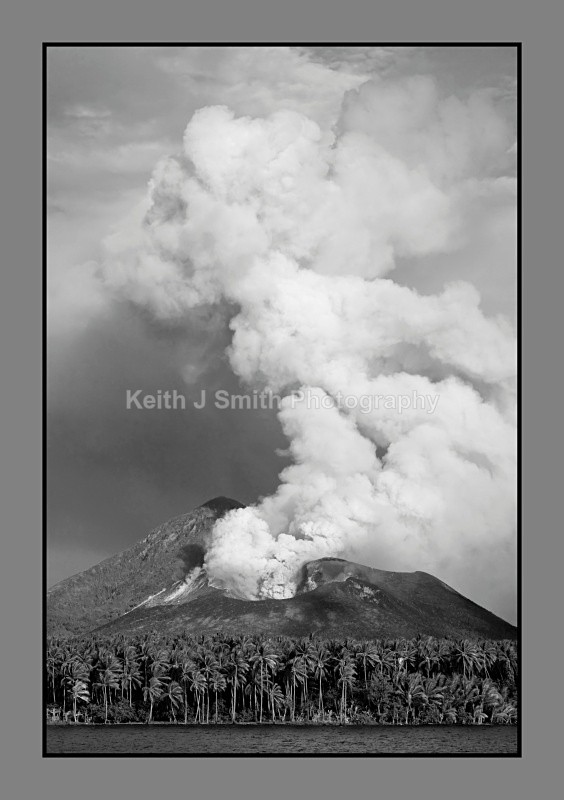 Smoking Volcano.YR6M1461 BW - Black & White.