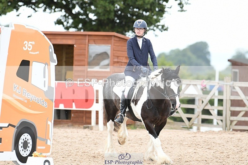 250807-104014-00248 - 80cm Round 1