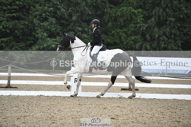 240720-113544-04351 - 123-Michelle_Wallis-Alvescot_Winning_Mood