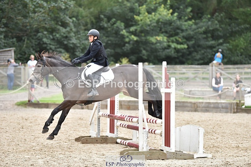 240802-125942-04740 - 70cm Round 2