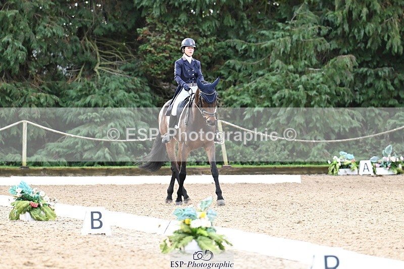 251023A-110951-01650 - B-135-Eva.Carse