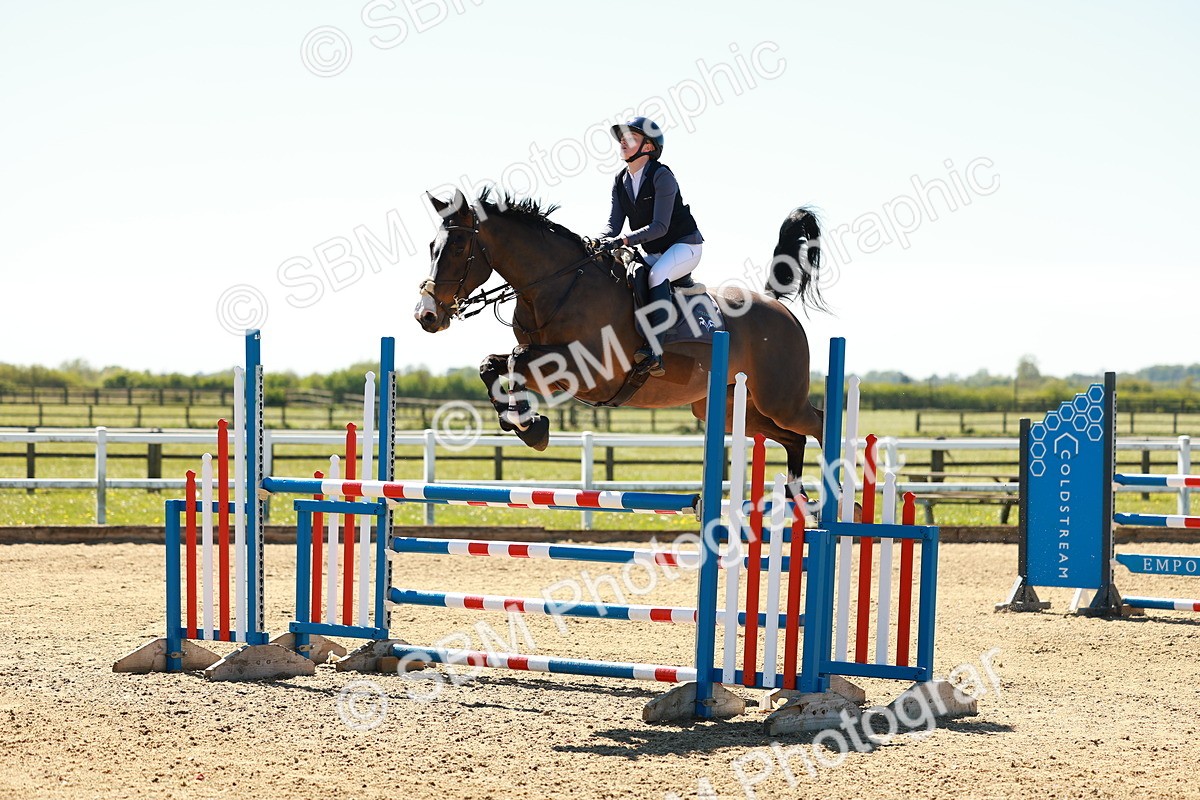 SBM_001137 - Class 4 - Senior Newcomers 1.10m