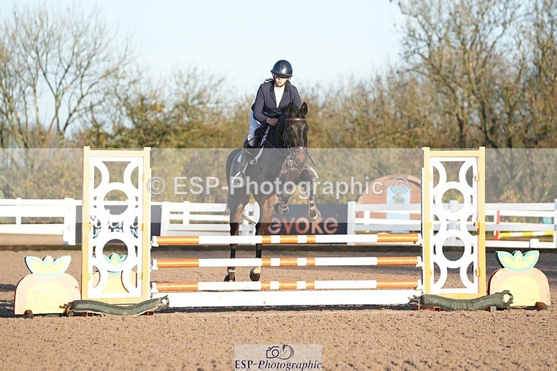 251108-084203-01805 - Cls 9 British Novice and 90cm Open