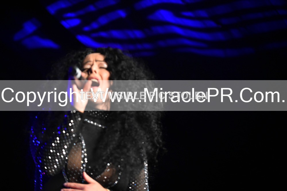 SH4_6391 - The Cher Experience