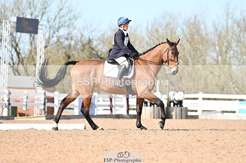 240324A-142457-04025 - Novice 27, 14.30 to 15.25