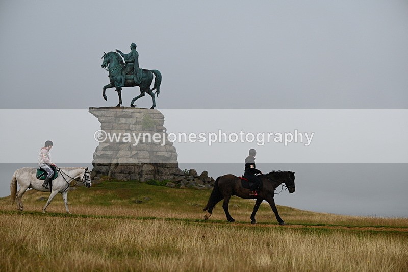 DSC_4012 - Time at Statue 14:56 to 15:05