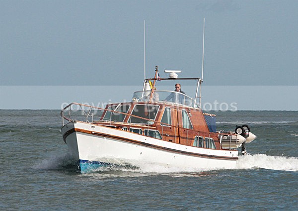 110829 PEGASINA IMG_4355 - Motorboats - Hardtop
