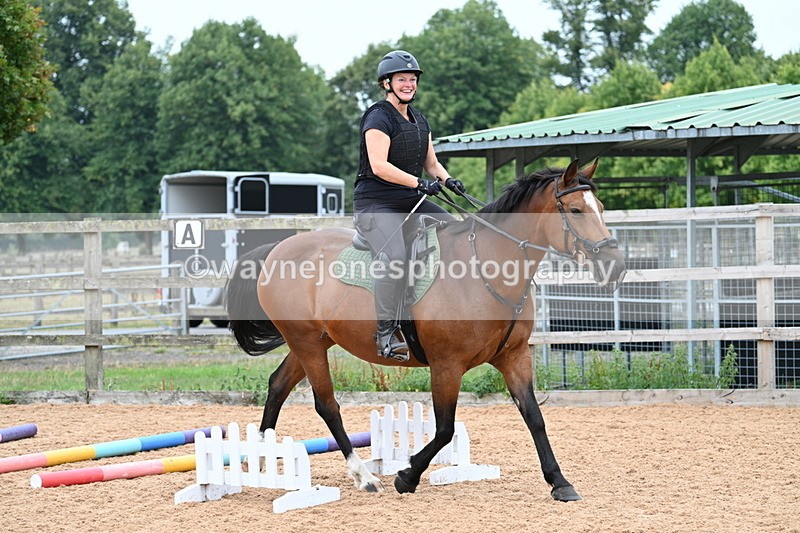 WJ7_8555 - Poles 11:00am