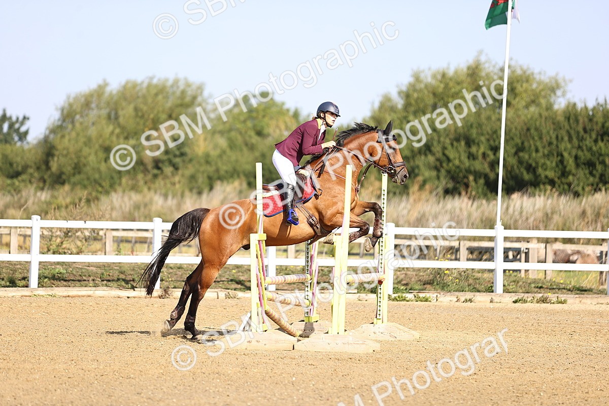 SBM_005454 - Class 8 - Clear Round