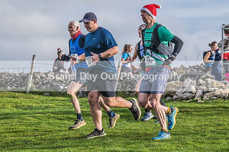 Litton-127 - Litton Christmas Cracker Fell Race (Limestone Series) Sunday 14th December 2025