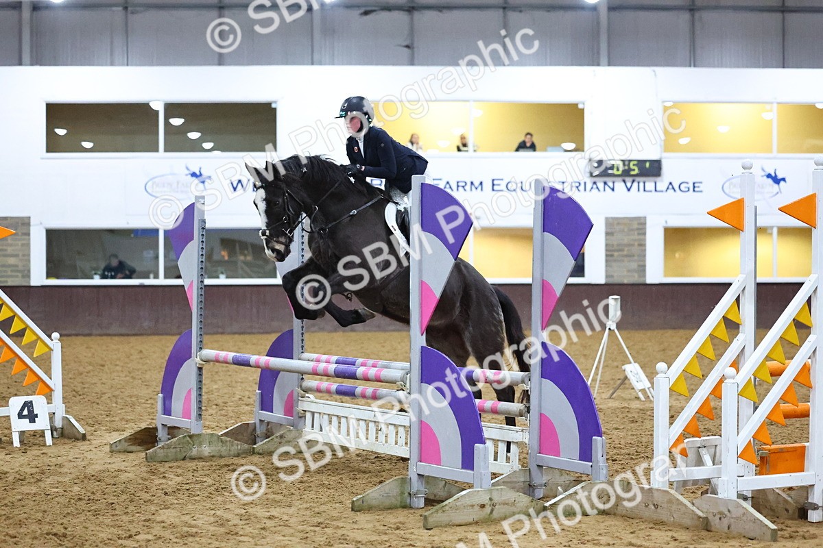 SBM_002829 - Class 6 - Holly & Ivy Stakes - 90cm