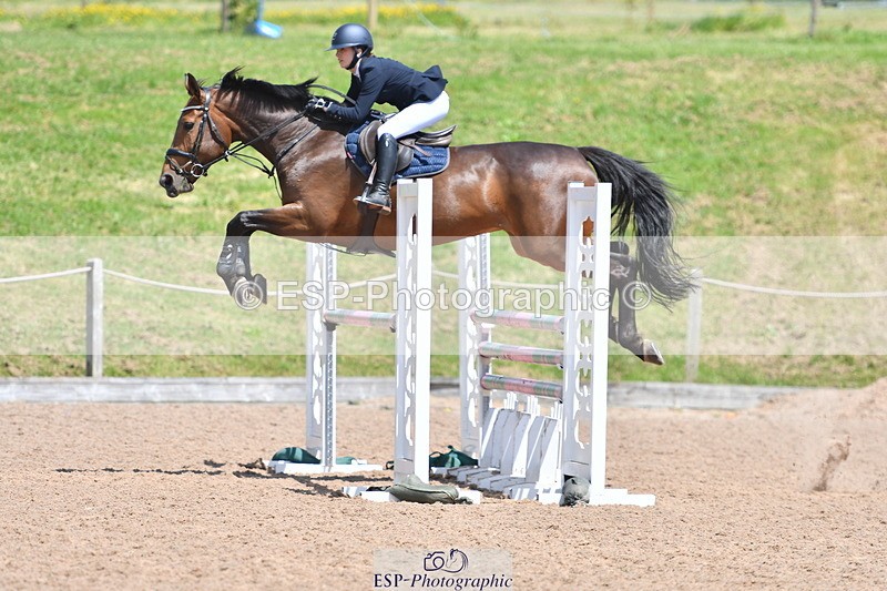 240609A-131554-05560 - Cls 18 Snr Newcomers and 1.10m Open