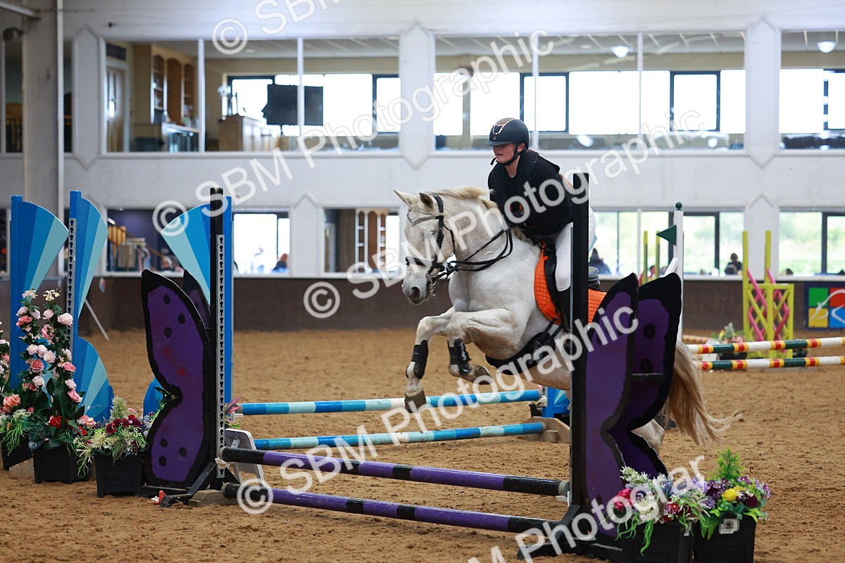 SBM_001713 - Class 3 - Horse & Hound (60cm)