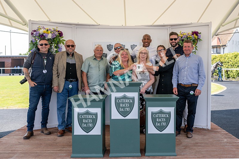 150726-Race 3-Lady Dublin-3981 - Race 3 15.10pm racingtv.com/freetrial Nursery Handicap