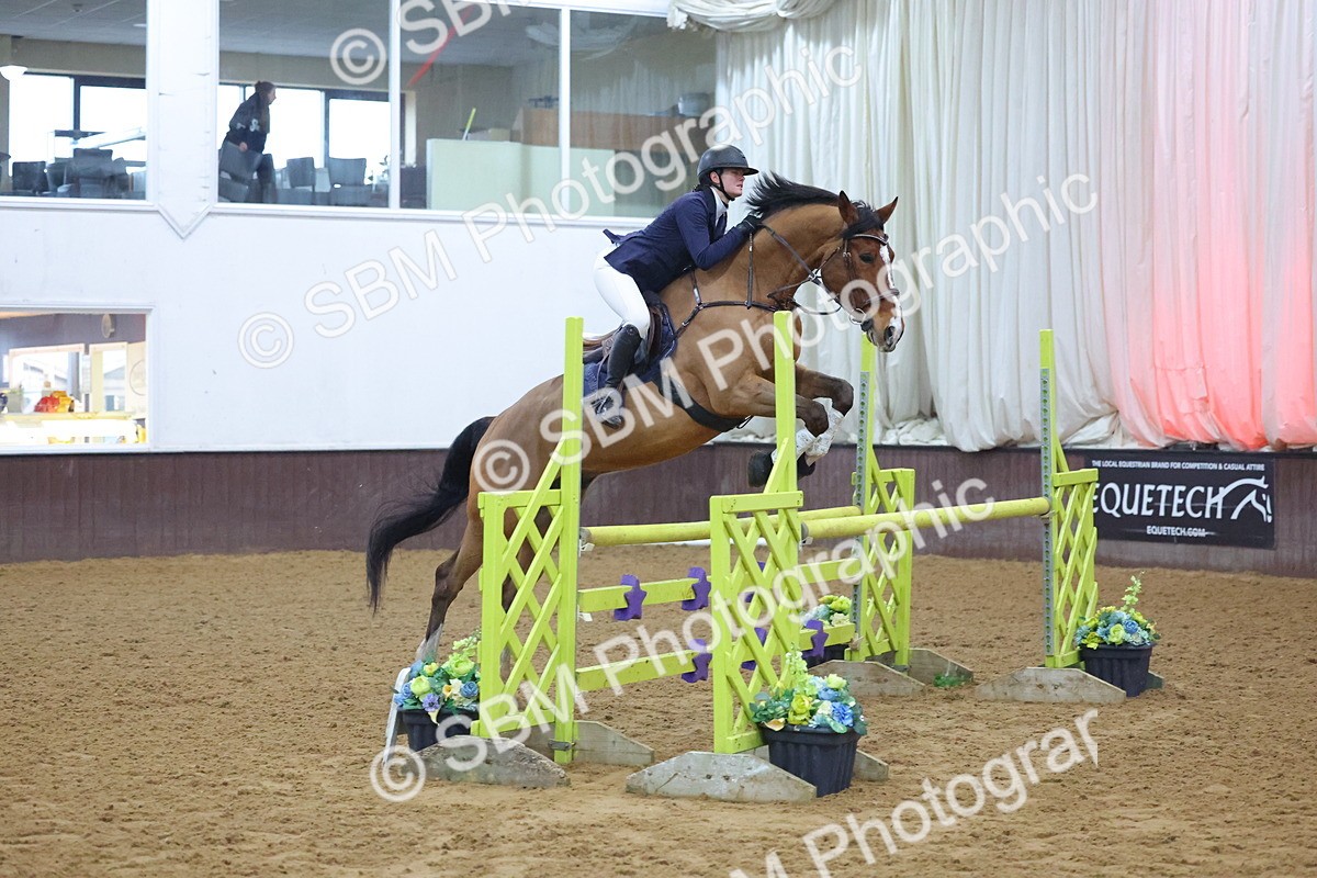 SBM_008912 - Class 22  - Senior Newcomers/ 1.10m Open - First Round (1.10m)