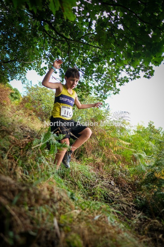 DSCF4685 - Reeth fell race age grades