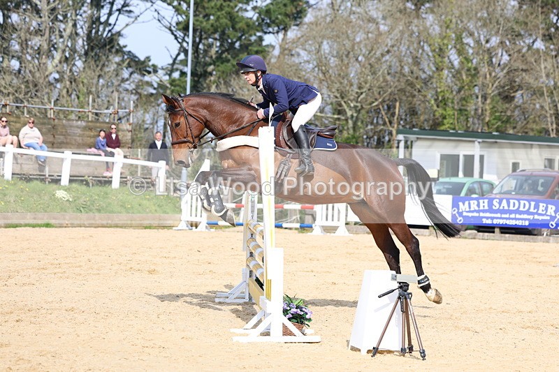 3E7A6752 - Class 4: Senior British Novice/90cm open