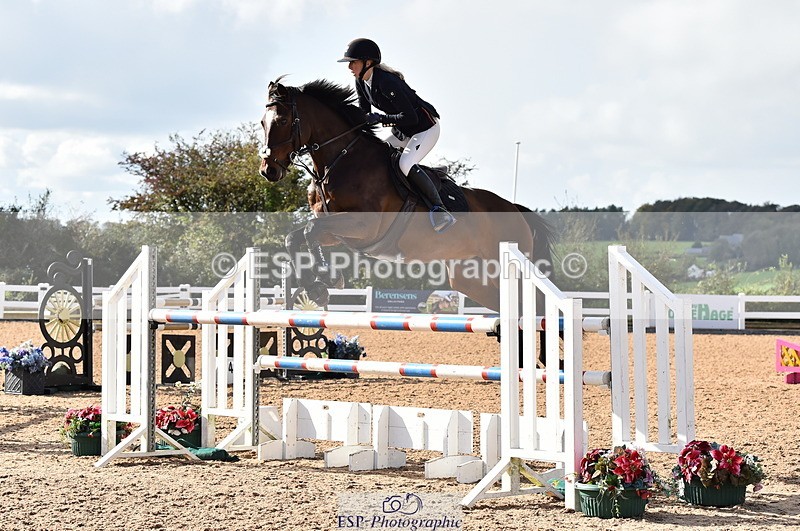 231014A-143850-05316 - Cls 15 1.05m Amateur Q 2nd R