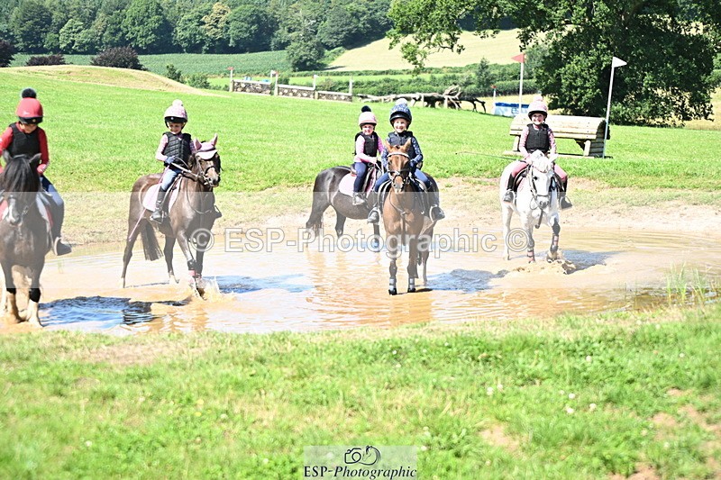 240729B-150425-03108 - Abbie's Group XC