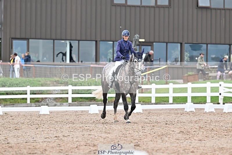 250907-133647-08543 - 008-Caroline.LynchHio.Easter.Rose