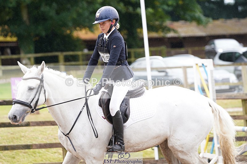 240824X-122634-24061 - 80cm Round 1 12.00 to 13.00