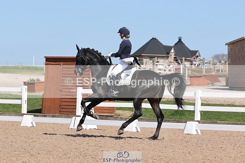 250405-145420-11499 - 069-India.Hamilton-Burnet-Kissingdale