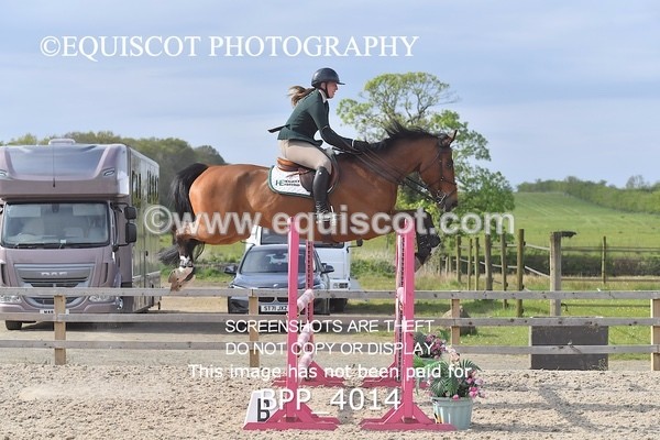 BPP_4014 - CLASS 9 - FRI - Senior Newcomers/ 1.10m Open