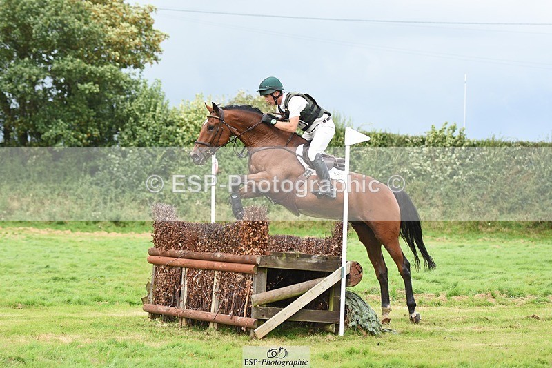 230820X-142310-4126 - BE100 XC 14.00 to 15.00 End