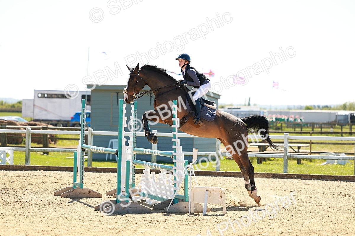 SBM_001122 - Class 4 - Senior Newcomers 1.10m