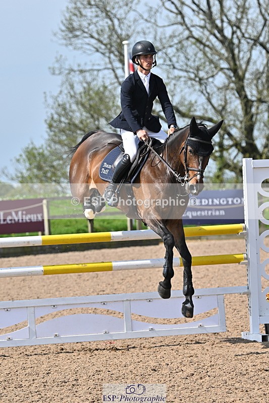 240509A-103304-00906 - Cls 8 Foxhunter