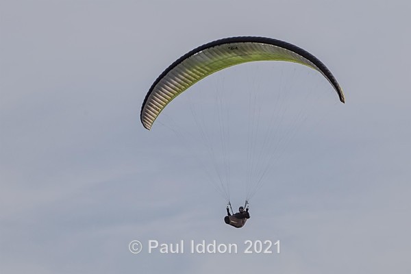 Soaring 01 - People
