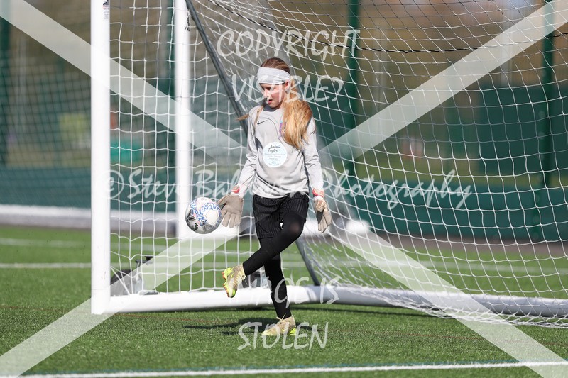 1DX20008 - 2026-03-21 FC Abbey Meads U9 Purple Girls V Stratton Juniors FC U9 Pheonix Girls