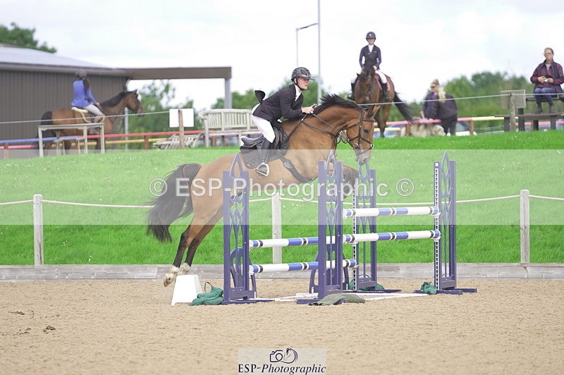 230806A-111558-01541 - Cls 13 Snr Newcomers & 1.10m Open