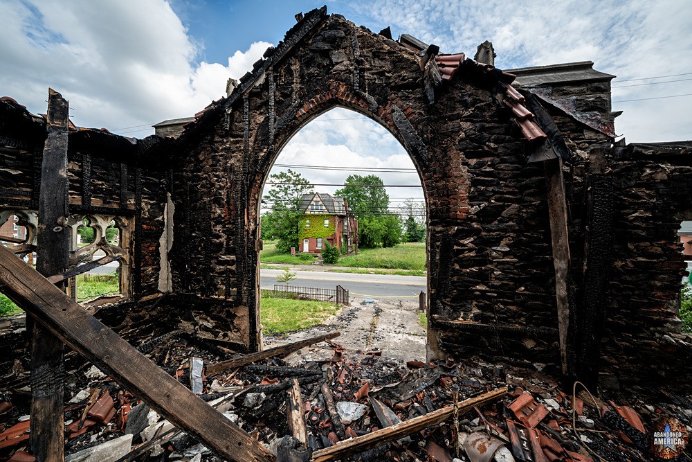 Third Presbyterian Church, Chester PA | Vestibule Husk - Third Presbyterian Church