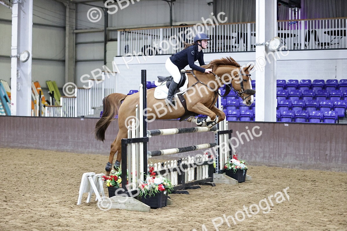 SBM_001302 - Class 4 - Senior Newcomers/ 1.10m Open