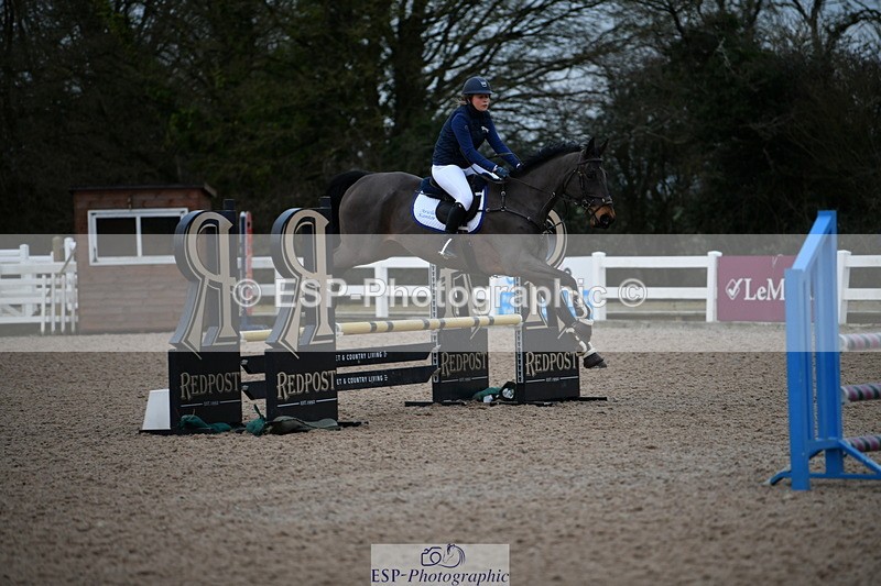 240112A-085700-00007 - Cls 1 Clear Round