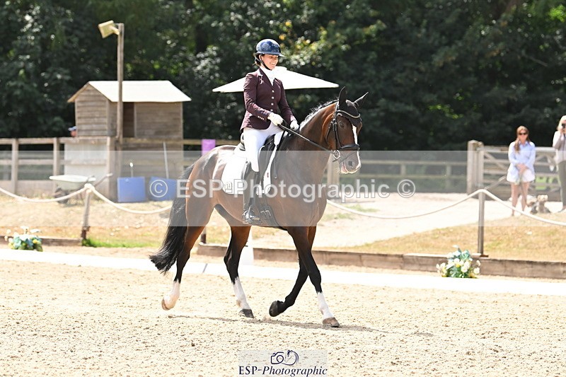 250808A-154547-01611 - 134-Lucy.AmyPretty.Karla