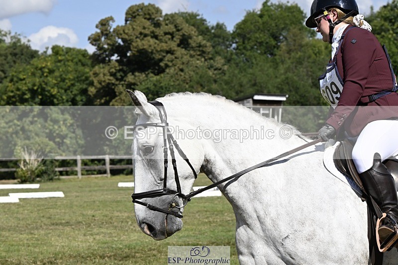 250822A-111531-22176 - DR 11.00 to 12.00