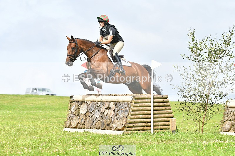 240804-104911-10467 - 357-Georgina_Ewell-LASAIRFHIONA