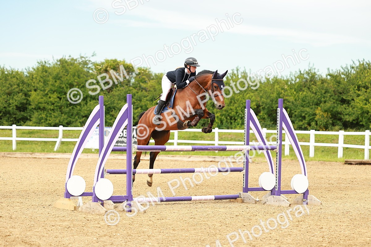 SBM_002132 - Class 4 - Senior Newcomers - 1.10m