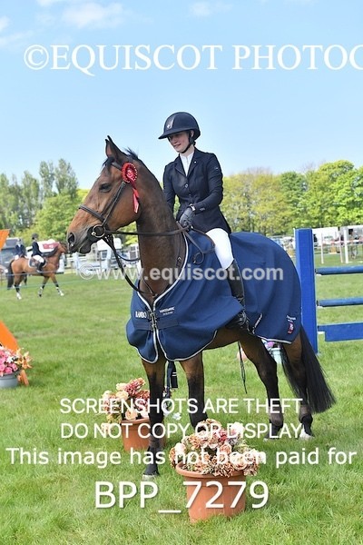BPP_7279 - CLASS 3 Andrew Hamilton Coach, RHS Foxhunter Championship Qualifier