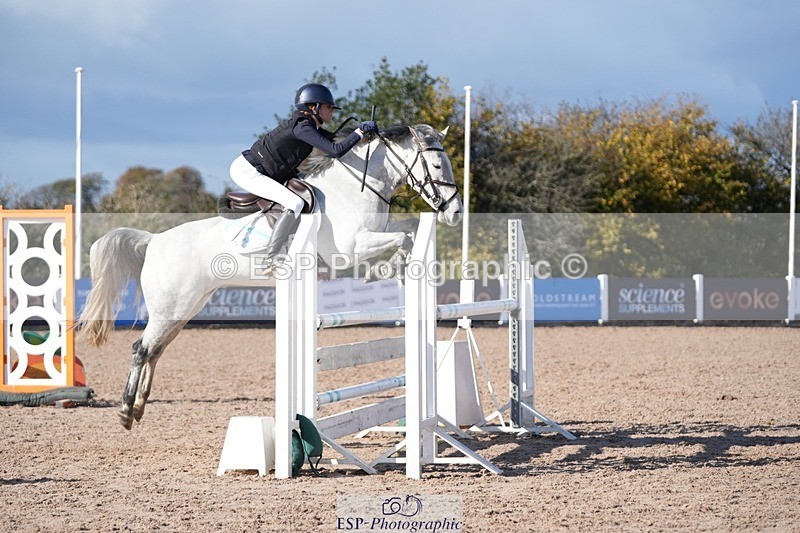 251025-133930-00576 - Cls 10 Pony Newcomers and 1m