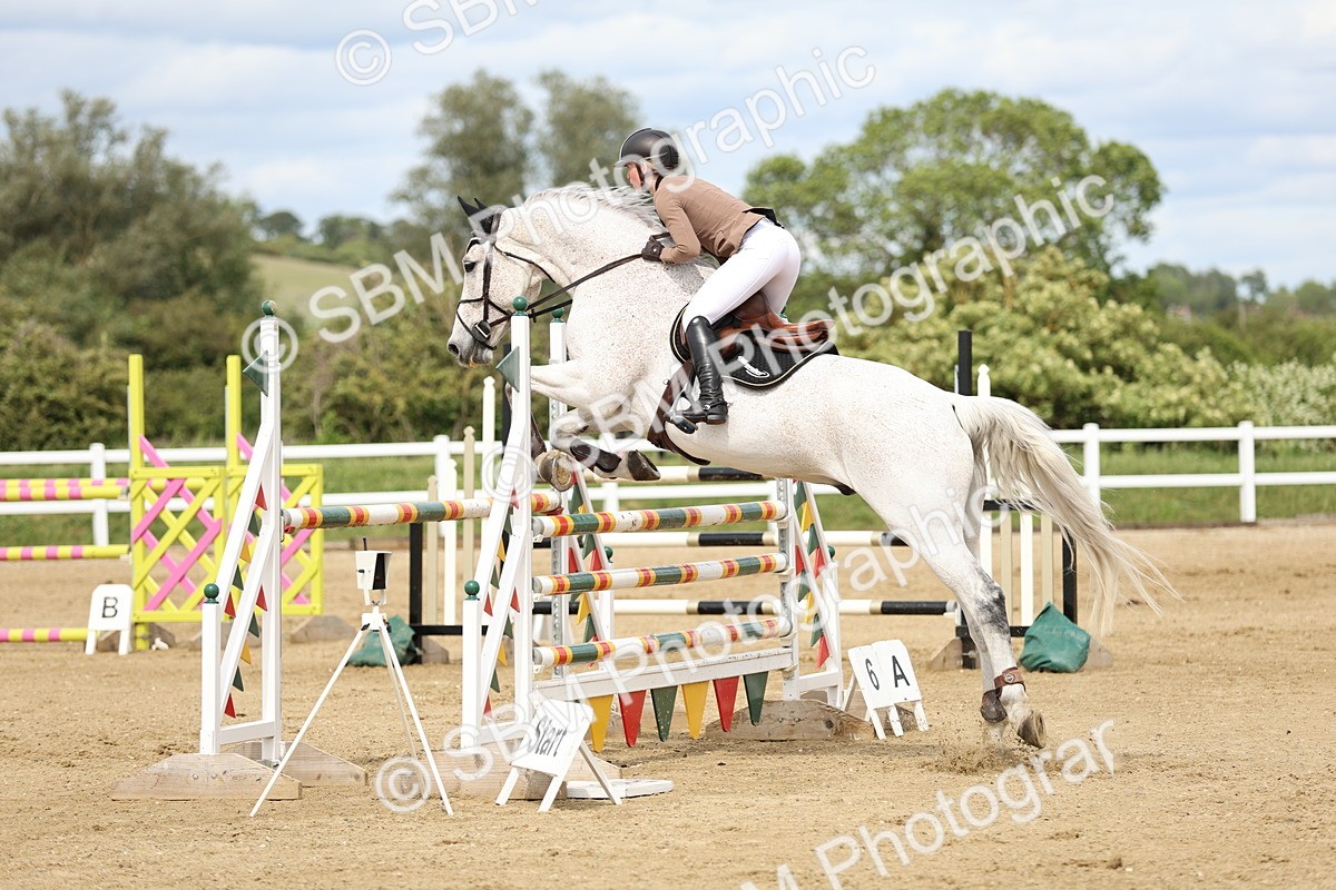 SBM_001334 - Class 5 - Senior Foxhunter - 1.20m