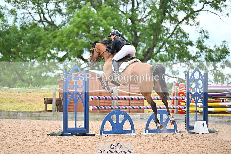 240608A-123452-02312 - Cls 4 Snr Newcomers and 1.10m Open