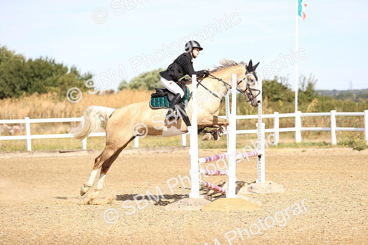 SBM_000121 - Class 1 - Clear Round