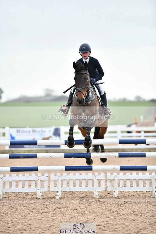 240124A-122636-00452 - Cls 3 Newcomers & 1.10m Open