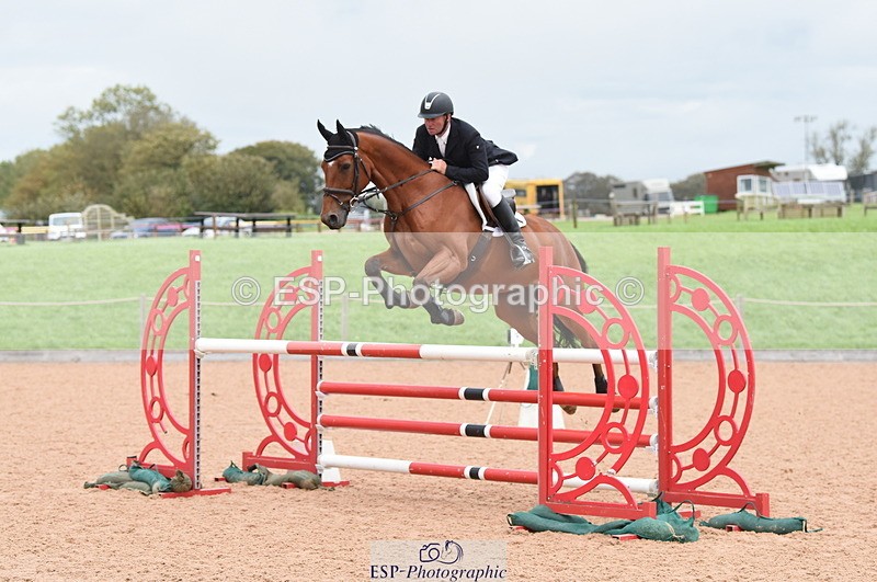 230927A-230546-00437 - Cls 5 Foxhunter & Open