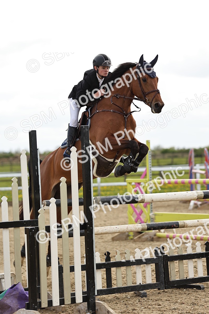 SBM_001491 - Class 5 -Senior Foxhunter - 1.20m