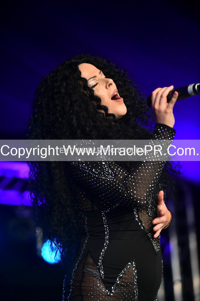 SH4_5953 - The Cher Experience