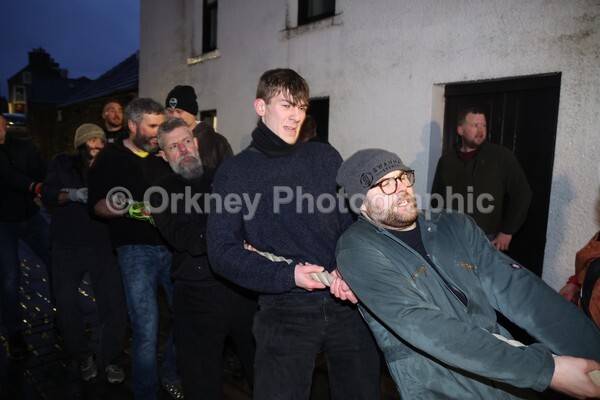 DAD_2079 - Stromness Yule Log Pull